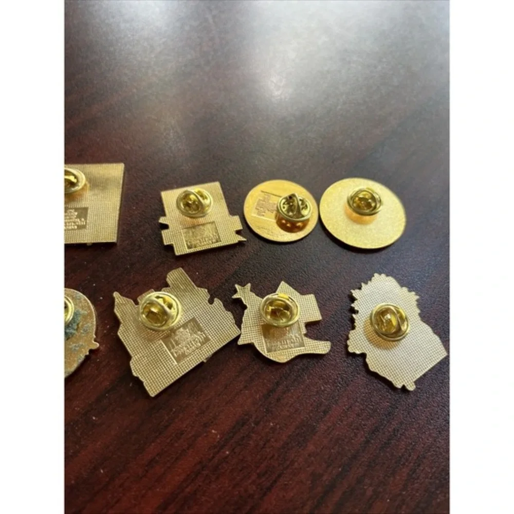 Lot‎ Of 10 AT&T Pioneers BellSouth Telephone Company Lapel Hat Pins Z6
